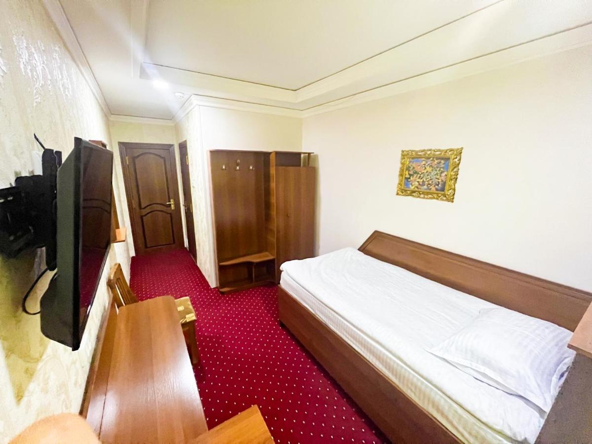 Reikartz Urgench Hotel Bagian luar foto