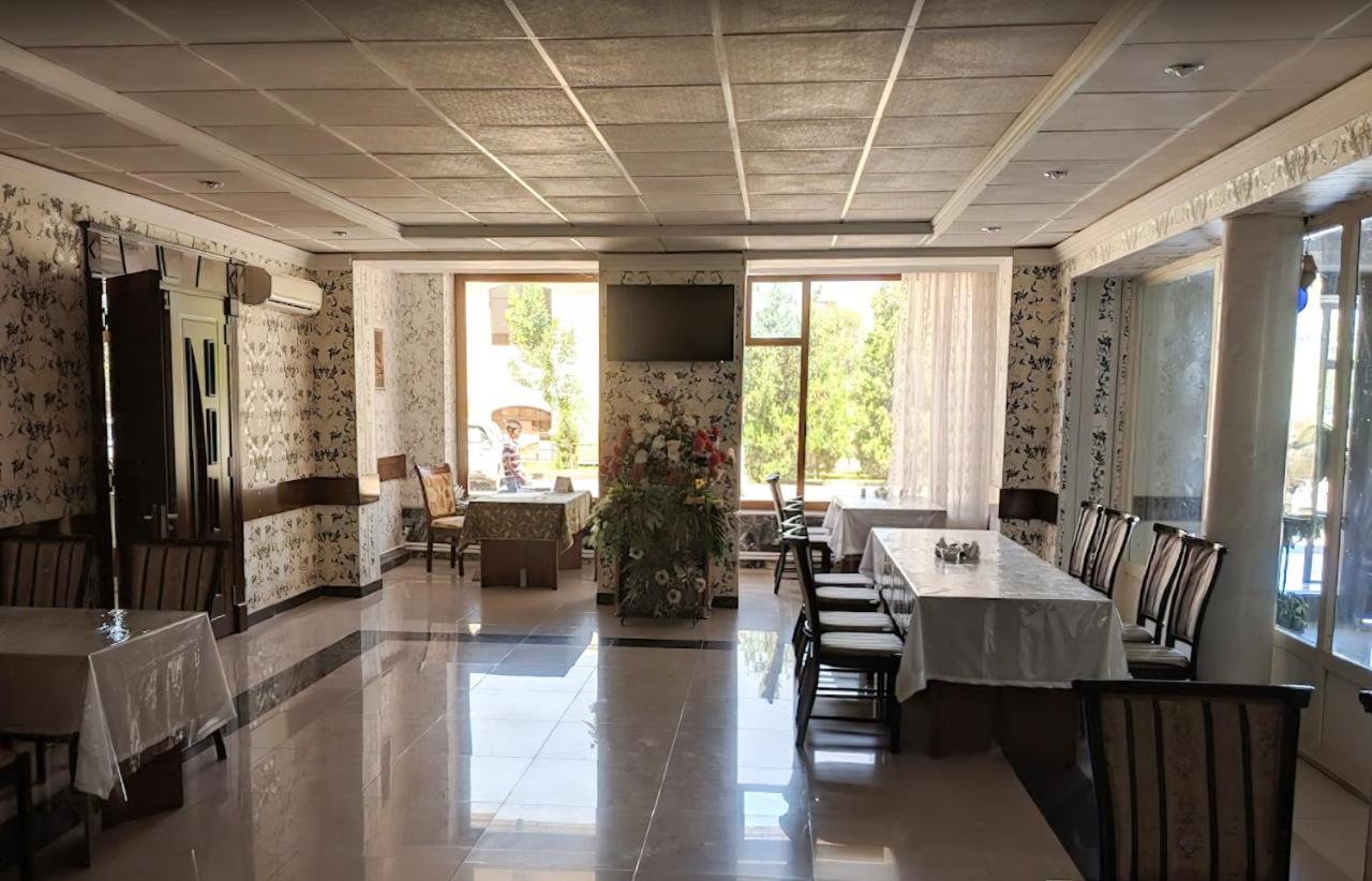 Reikartz Urgench Hotel Bagian luar foto